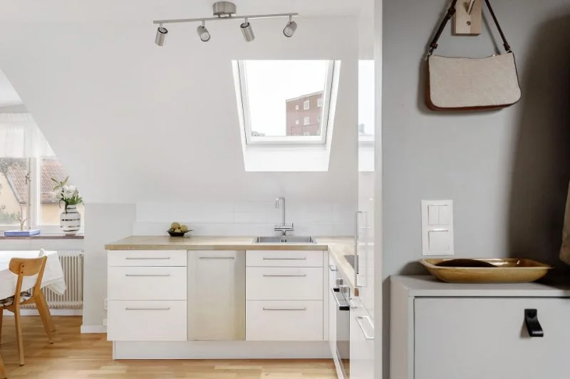 9. Montering av flakt ventilation avfuktare i vindslagenhet