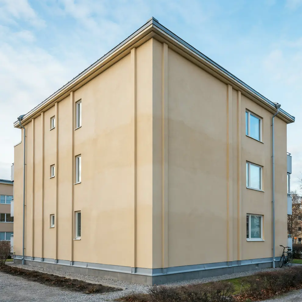 renovera putsad fasad i solna stockholm